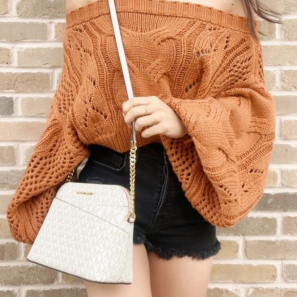 NWT Michael Kors Crossbody - Picture 4 of 10